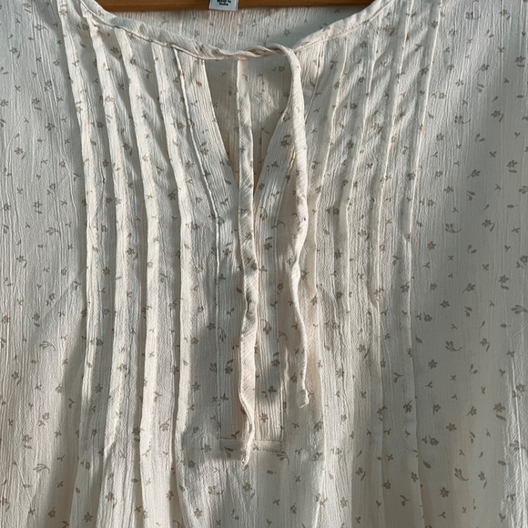 LL Bean Ladies Cotton Crinkle Tie-Neck 3/4 Sleeve Peasant Blouse - Picture 2 of 9